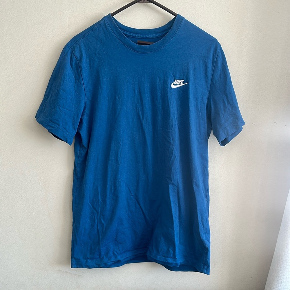 🌻Nike Short Sleeve Shirt